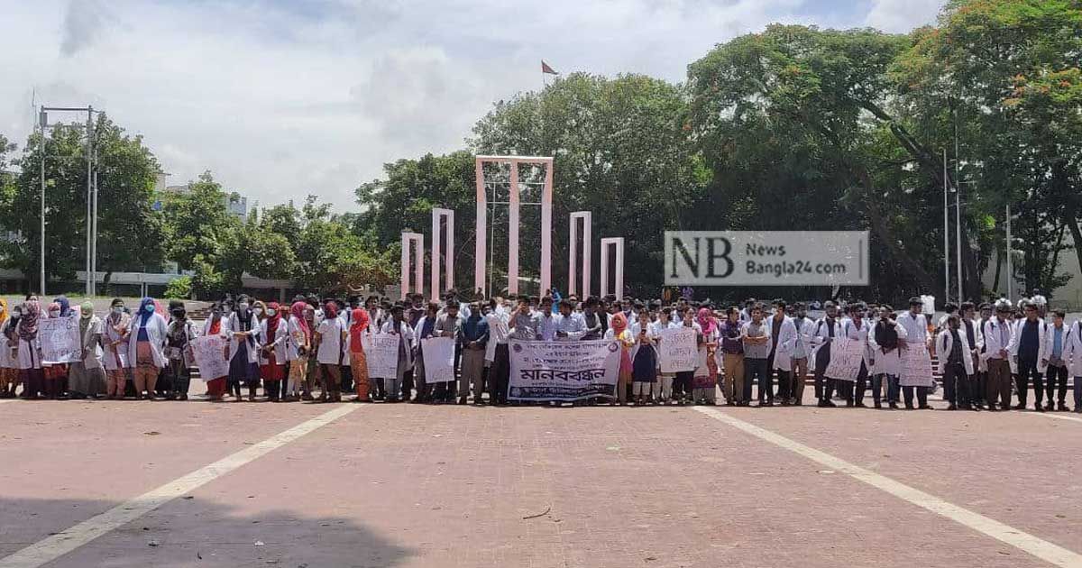 ডা-সাজ্জাদকে-মারধর-ইন্টার্নদের-কর্মবিরতির-আল্টিমেটাম-