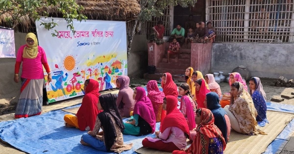 কৈখালীর কিশোরীদের নিরাপদ পিরিয়ডে পাশে দাঁড়াল সেনোরা