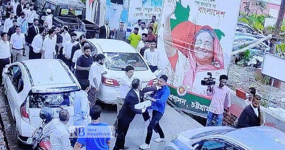 আদালতে সাংবাদিকের ওপর হামলা: ২ আইনজীবীর নামে মামলা