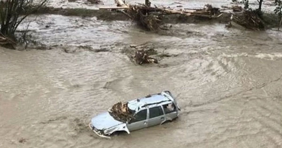 ইউরোপে ভয়ংকর ঝড়ে মৃত্যু ১৩ 