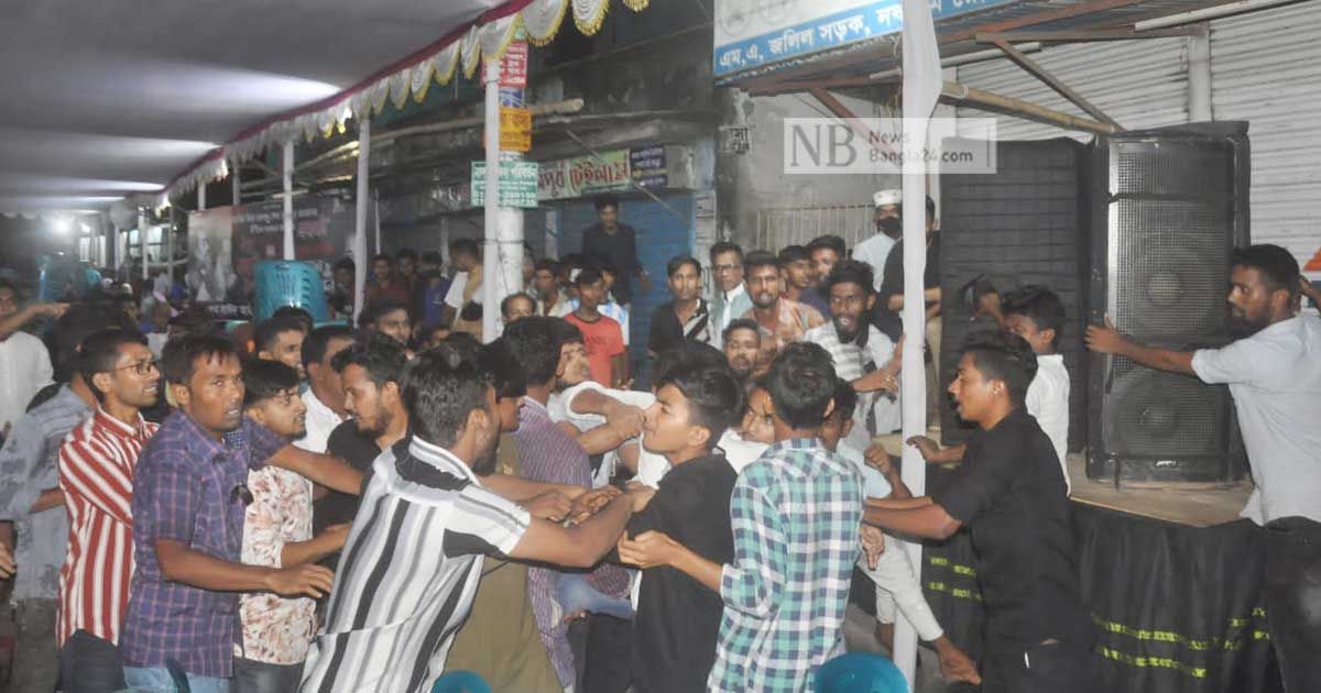 শোকসভায়-সামনে-দাঁড়ানো-নিয়ে-ছাত্রলীগের-সংঘর্ষ