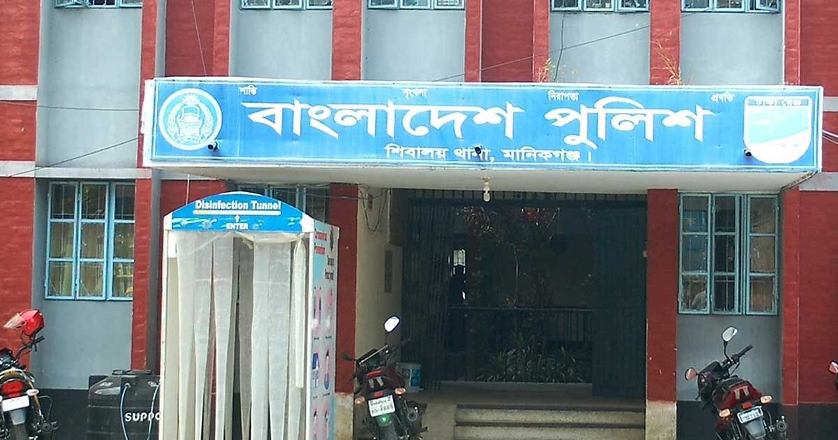 ধর্ষণের বিচার চাইতে থানায় গিয়ে মার খেলেন বাবা, এএসআই ক্লোজড