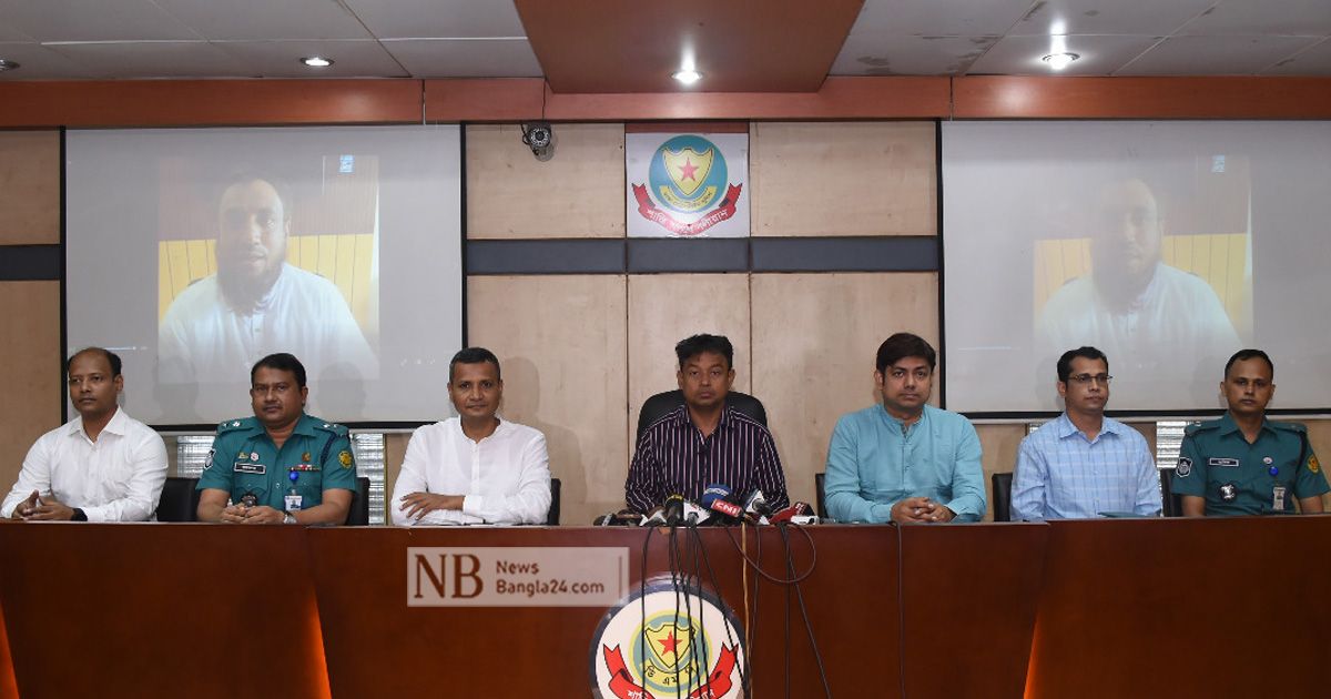 ‘পরবর্তী প্রধানমন্ত্রী ড. ইউনূস’ হুমকি দিয়ে সমঝোতা: ডিবি