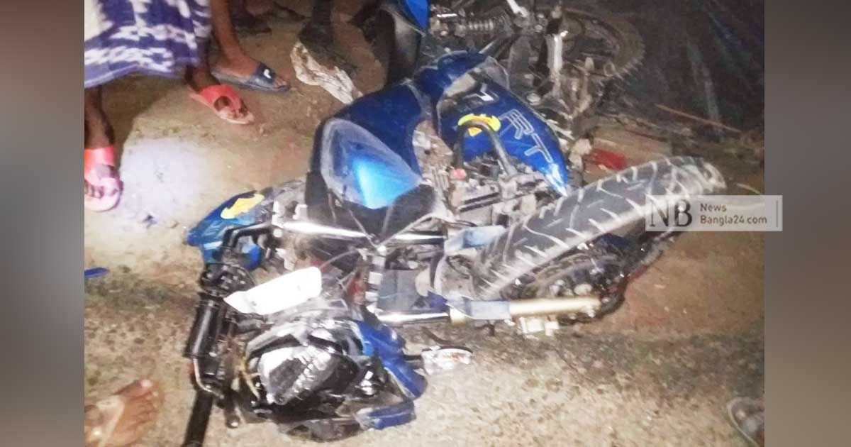 দুই বাইকের ধাক্কা পিকআপে, নিহত ৩