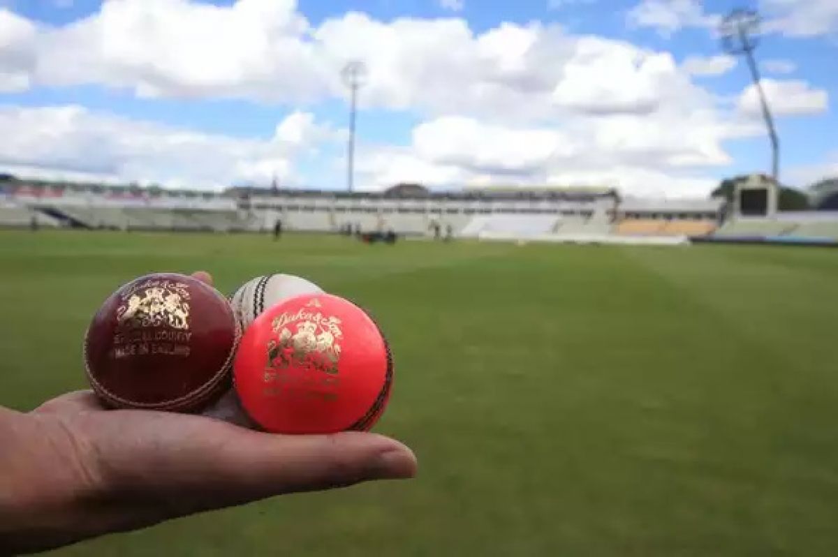 জাতীয় লিগে খেলা হবে ডিউক বলে