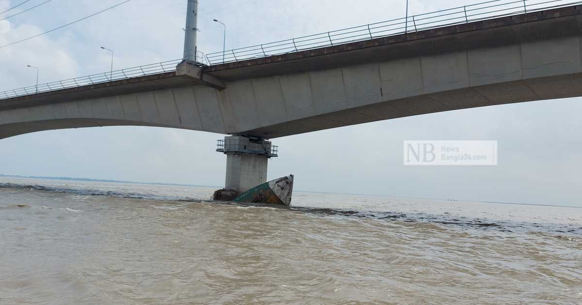 বঙ্গবন্ধু-সেতুর-পিলারে-লেগে-ডুবেছে-বলগেট-একজন-নিখোঁজ