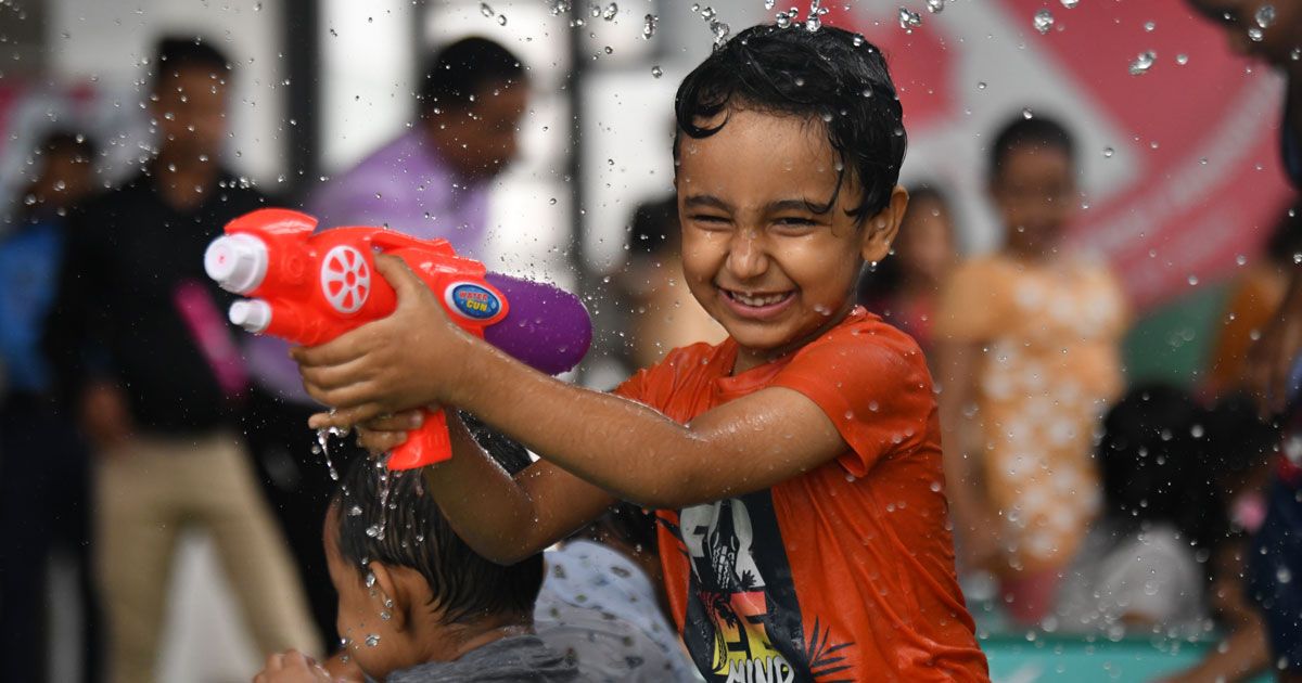 আনন্দরাজ্যে শিশুদের ৬ ঘণ্টা