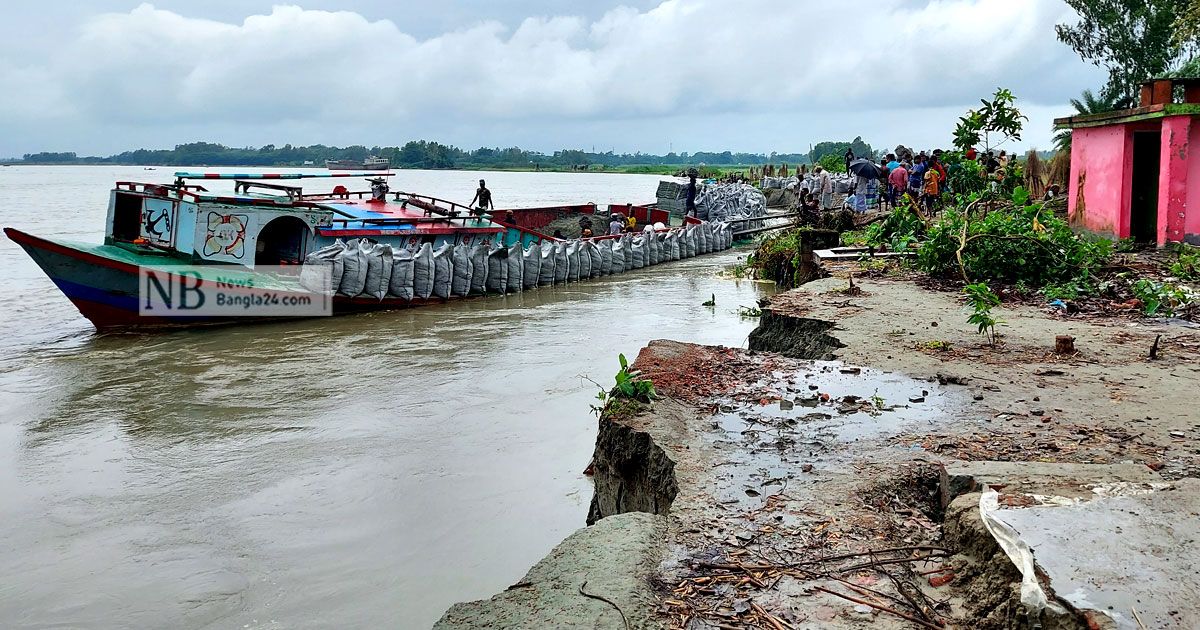 মুন্সীগঞ্জে পদ্মার ভয়াবহ ভাঙন
