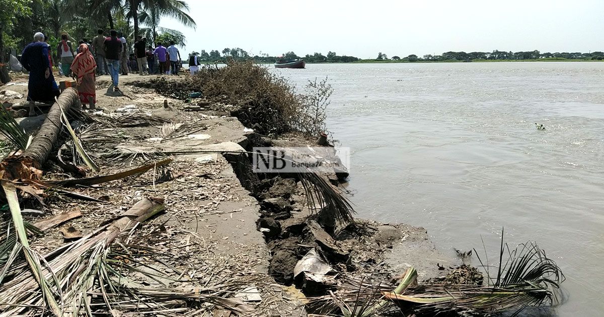 মুন্সীগঞ্জে পদ্মার ভয়াবহ ভাঙন