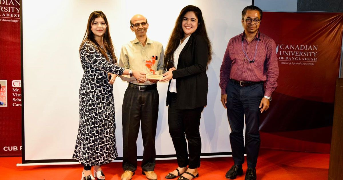 প্রিয় ক্যাম্পাসে মিস অ্যান্ড মিসেস প্লাস বাংলাদেশ 