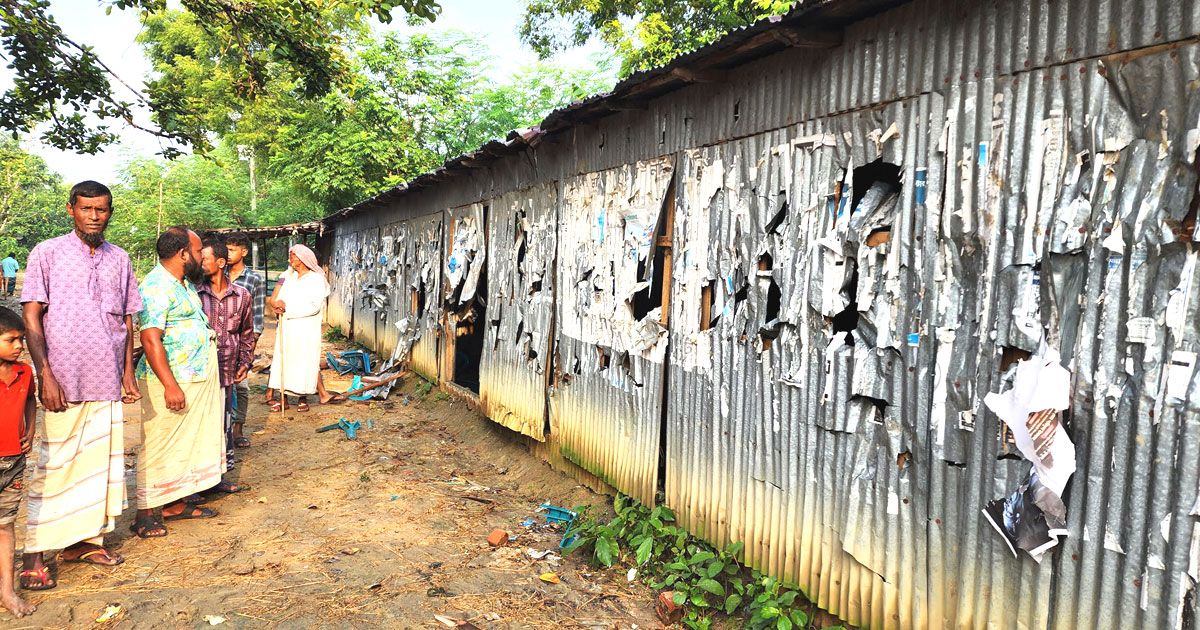 সিংড়ায় বাড়িঘরে হামলা-লুটের পেছনে আ.লীগের দ্বন্দ্ব