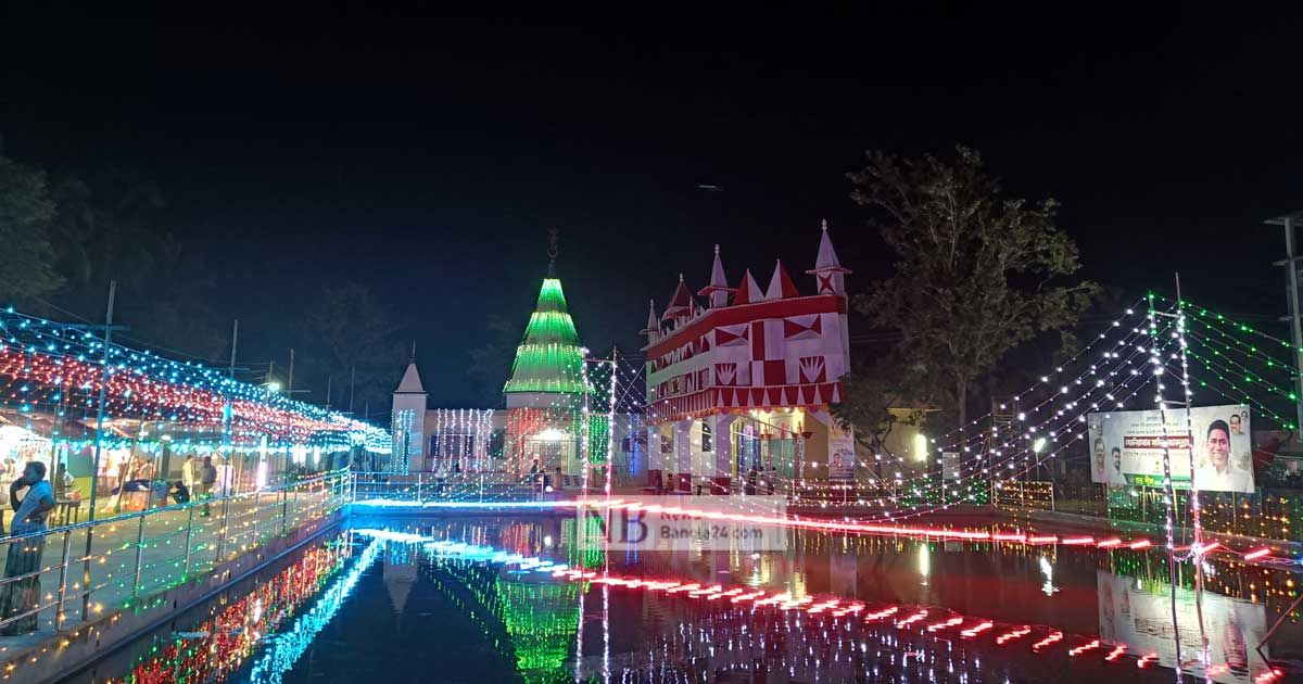 আলোয় আলোয় ঝলমলিয়ে বরিশাল নগর