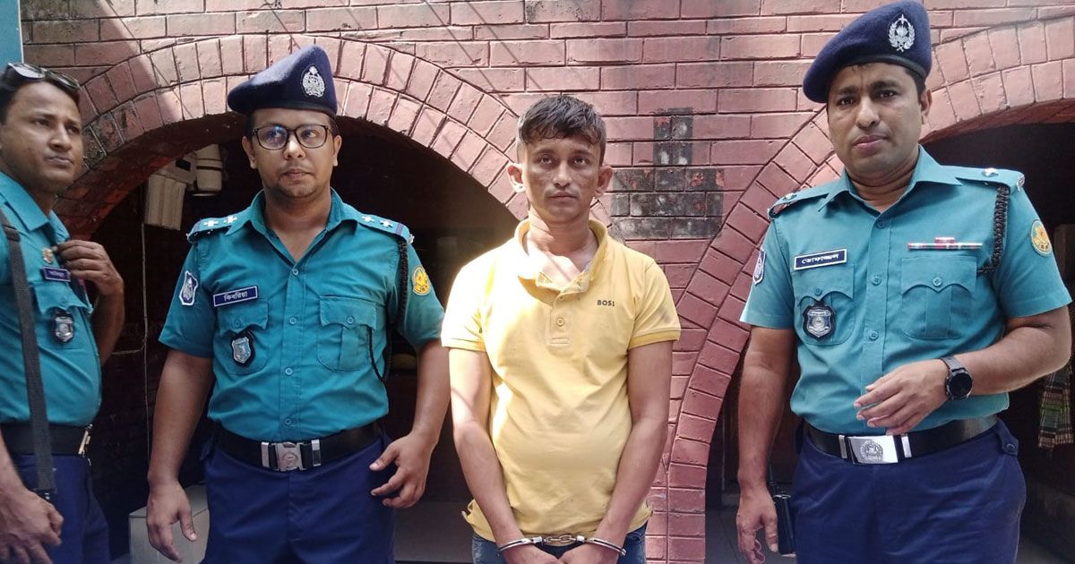 চুরিতে ওস্তাদ ‘ভোলাভালা’ মনির