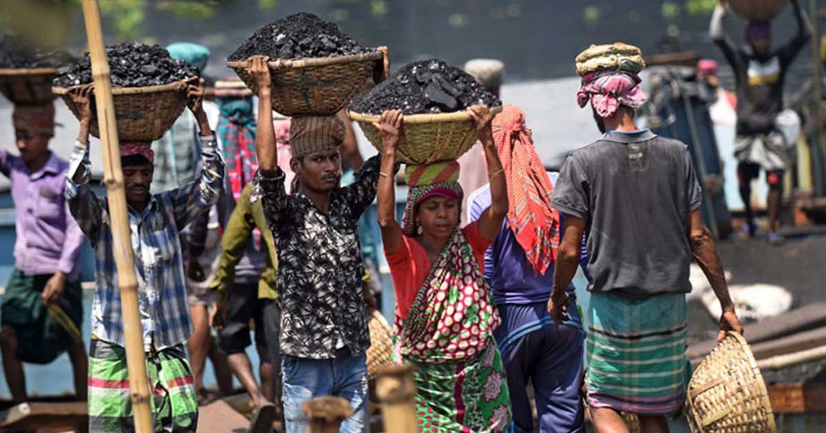 সর্বজনীন পেনশন উদ্যোগে ঢিমেতাল