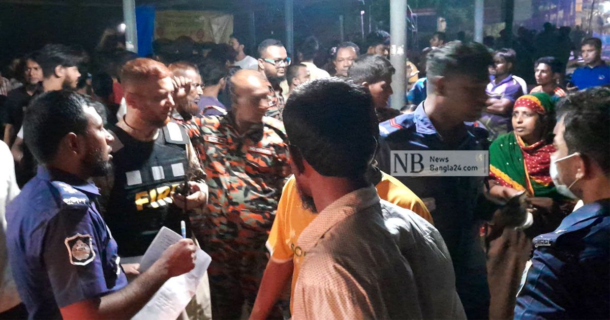 শীতলক্ষ্যায় নৌকাডুবিতে ৩ জনের মৃত্যু
