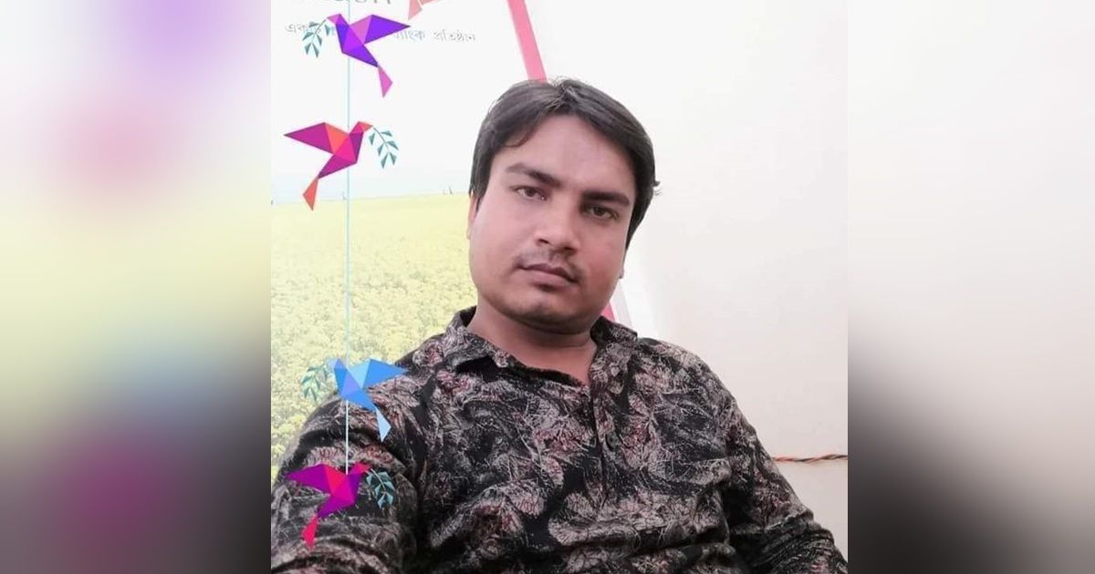 স্কুলের পাশে বিকাশ এজেন্টের মরদেহ