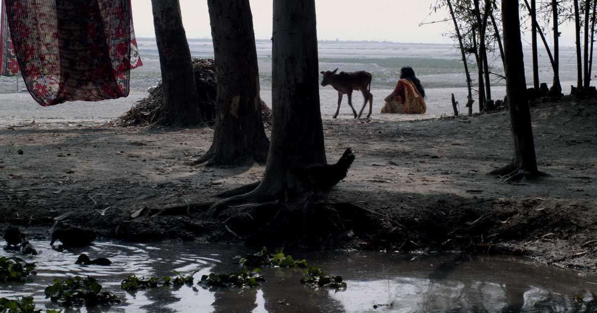 টানা বৃষ্টির দিনে জানালা দিয়ে বাইরে দেখার অনুভূতিই সিনেমা ‘সাঁতাও’