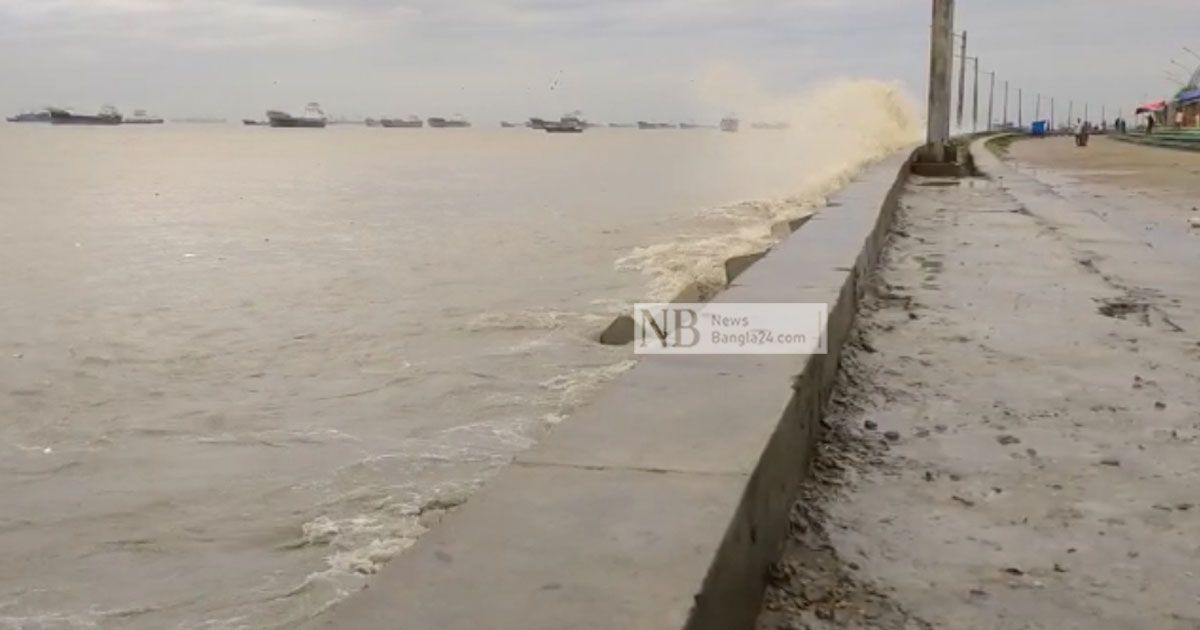 চট্টগ্রাম-বন্দরের-জেটি-থেকে-জাহাজ-সরিয়ে-নেয়ার-নির্দেশ