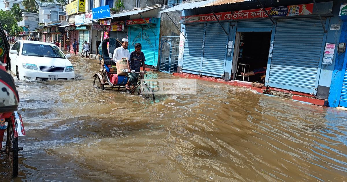 বরিশাল-নগরীজুড়ে-জলাবদ্ধতা