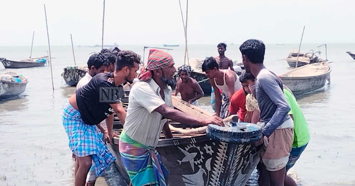 জেলেপল্লি সরগরম, প্রস্তুত জাল-নৌকা