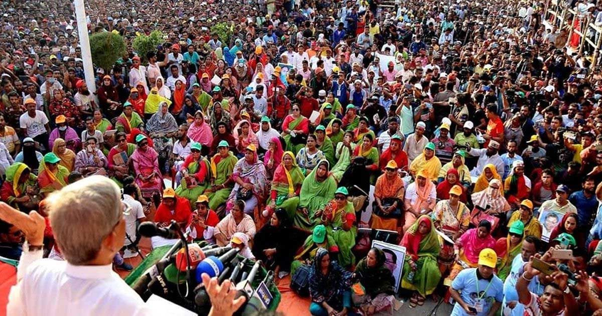 বাস মালিকরা ভীত কেন, তাদেরই জিজ্ঞেস করুন: ফখরুলকে কাদের