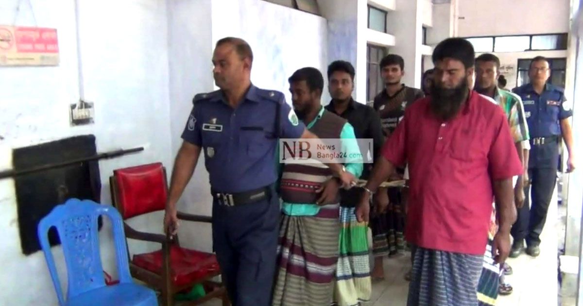 গুরুদাসপুরে বৃদ্ধাকে গাছে বেঁধে নির্যাতনের ঘটনায় গ্রেপ্তার ৯