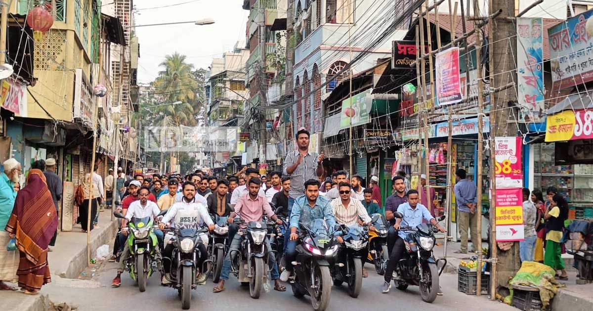 বরিশালে ফখরুল, নগরীতে ছাত্রদল-ছাত্রলীগের শোডাউন