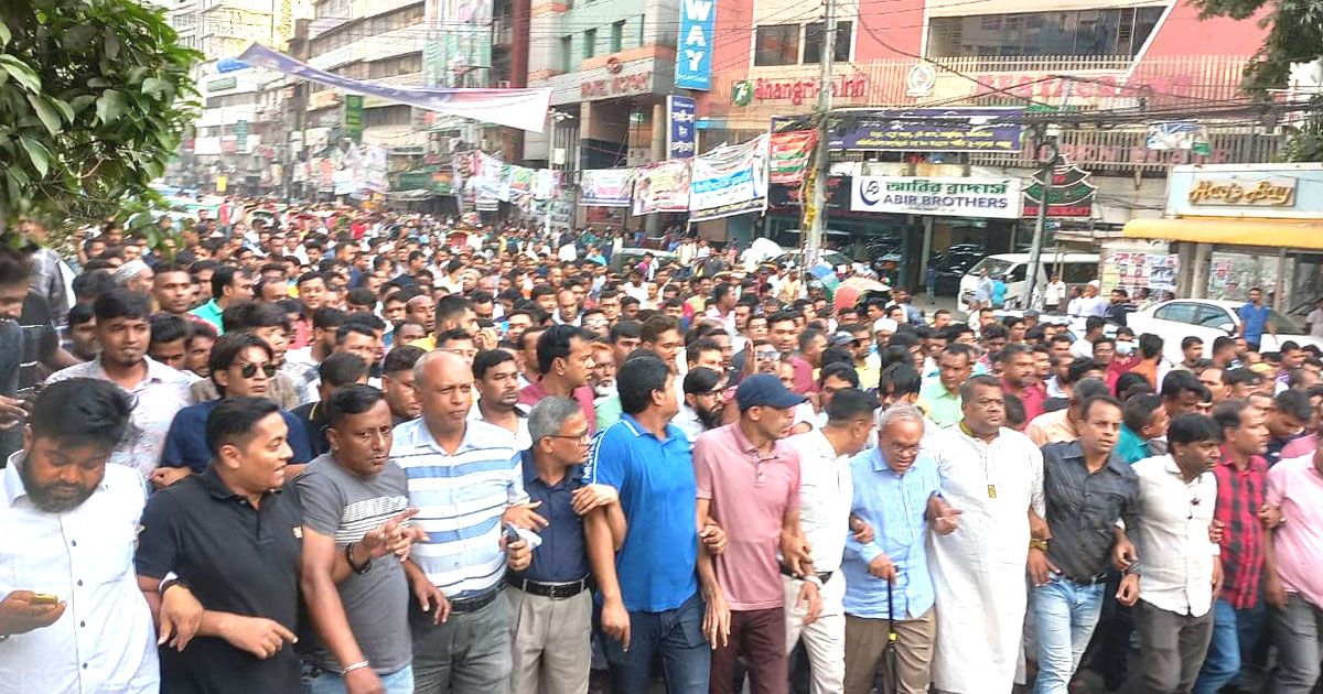 বরিশালে-হামলার-প্রতিবাদে-ঢাকায়-বিএনপির-বিক্ষোভ