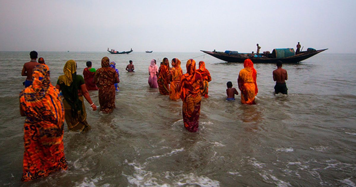 দুবলার চরে শুরু রাসপূর্ণিমা পুণ্যস্নান