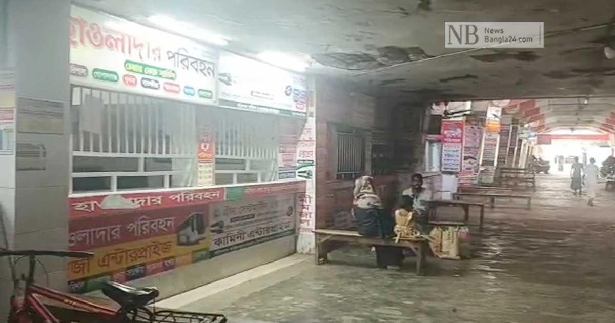 দক্ষিণাঞ্চলের ৫ জেলার সড়ক যোগাযোগ বন্ধ, ভোগান্তি