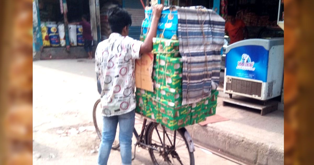 বাহারি এই কেকের পেছনের গল্পটি শুনুন