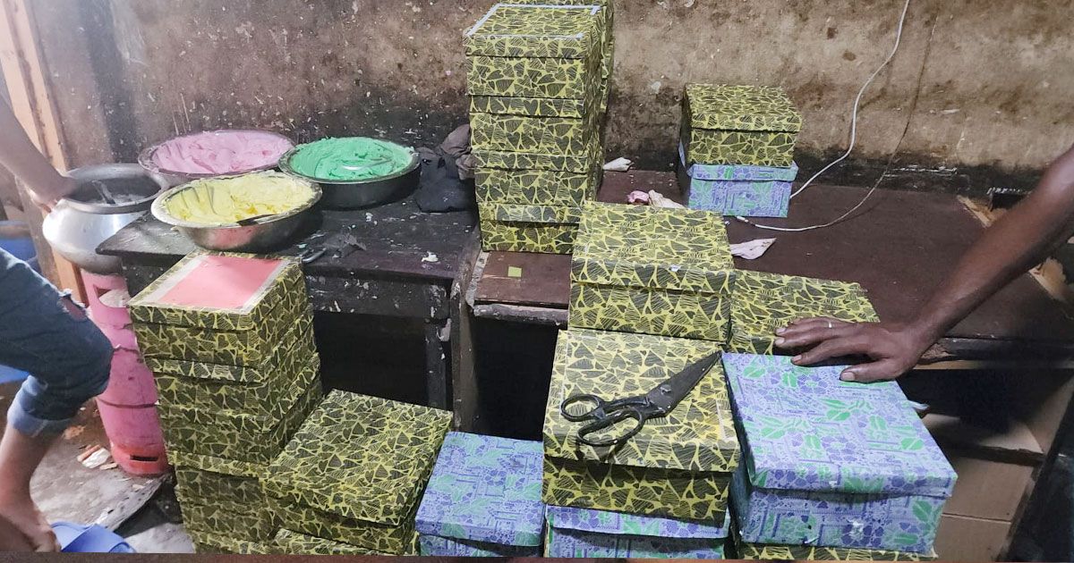 বাহারি এই কেকের পেছনের গল্পটি শুনুন