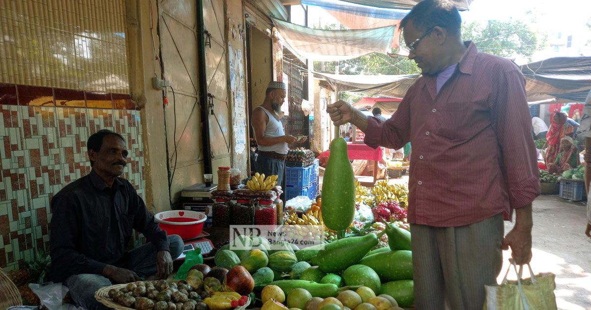 চাল কিনতে সবজির টাকা শেষ