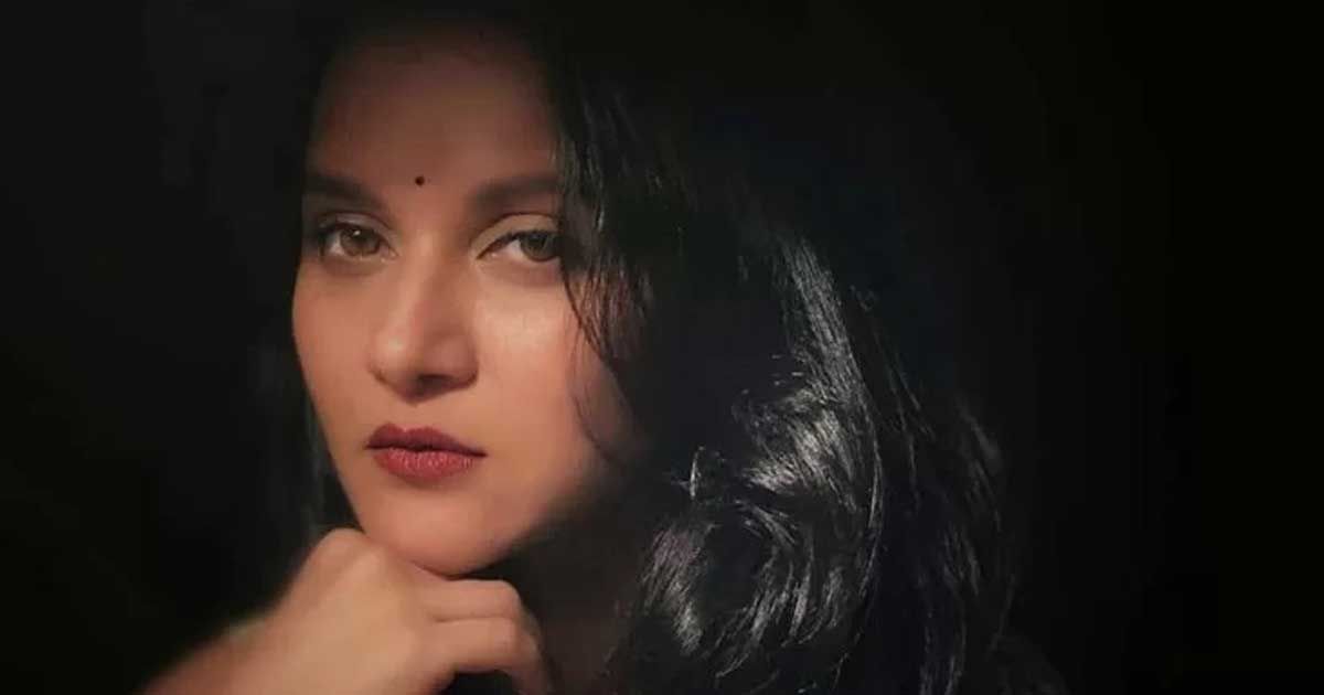 এসব-পাত্তা-দেয়ার-সময়-নাই-মিথিলা