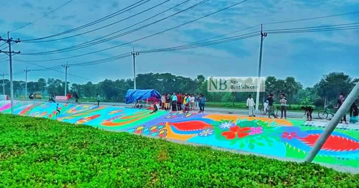 গফরগাঁওয়ের-দুর্নাম-ঘোচাতে-নান্দনিক-সড়কচিত্র