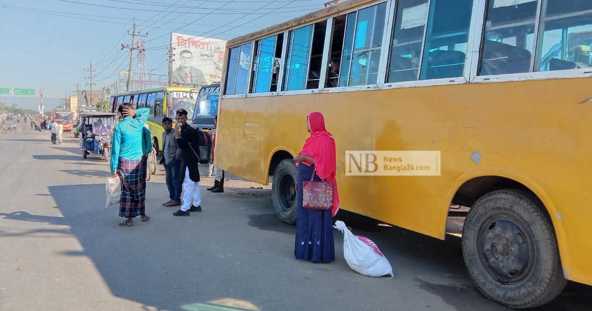 থানায় বাস, প্রতিবাদে পরিবহন ধর্মঘট সুনামগঞ্জে