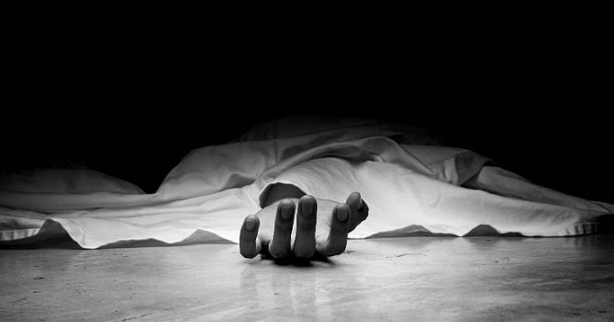 যুবকের কবজি বিচ্ছিন্ন ট্রেনের ধাক্কায়