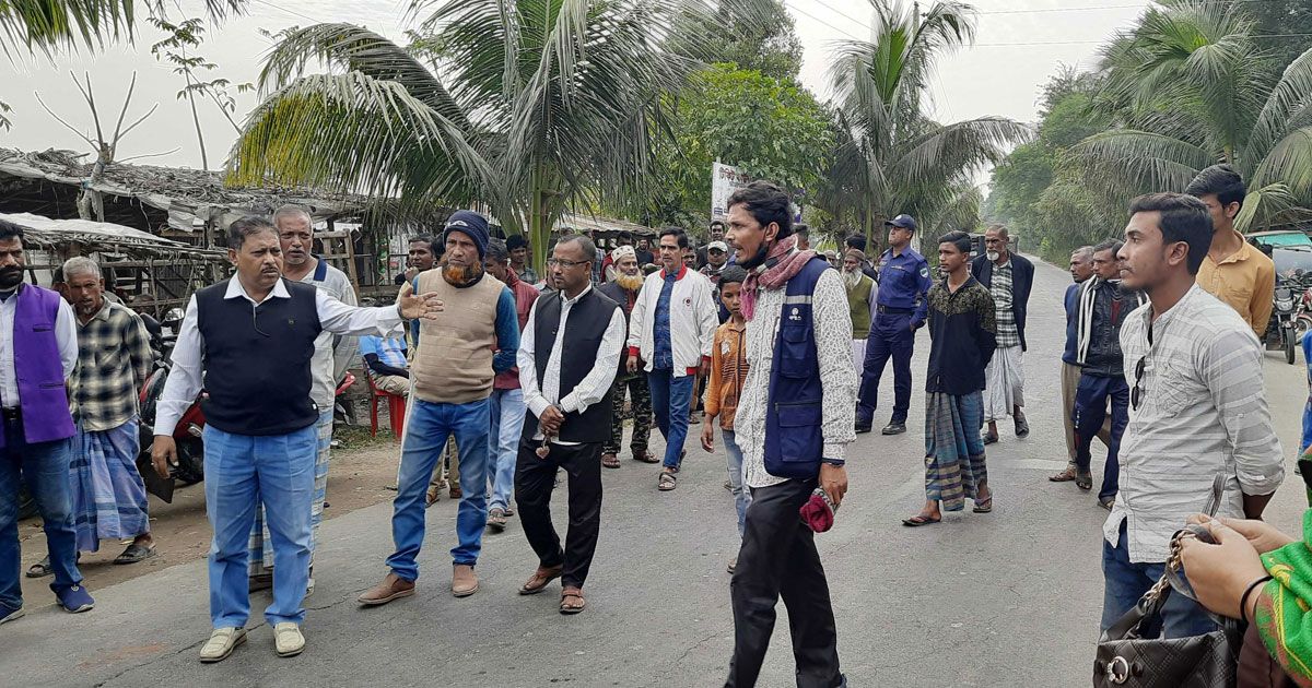 যুবলীগের-চেকপোস্ট-থেকে-সাংবাদিকের-ওপর-হামলা