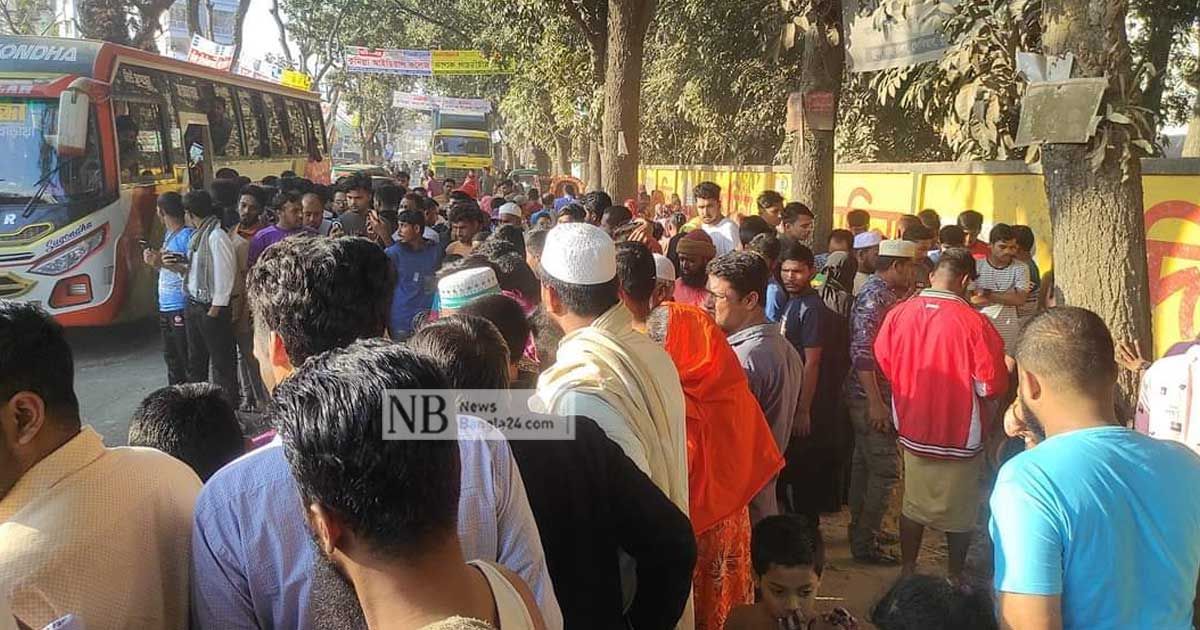 বাইকে-৩-কিশোর-ট্রাকচাপায়-নিহত-২