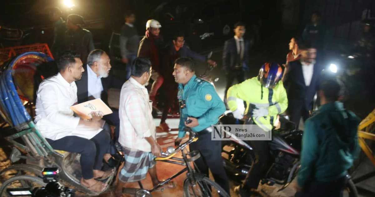 থার্টি ফার্স্ট নাইটে রাস্তা বন্ধ, ভোগান্তিতে মানুষ