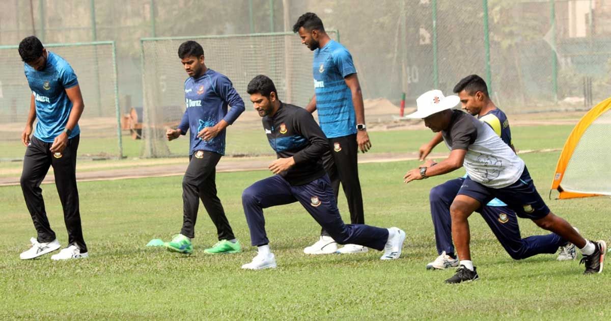 বিপিএলের-তিন-দিন-আগেও-জার্সি-পায়নি-খুলনা-বরিশাল