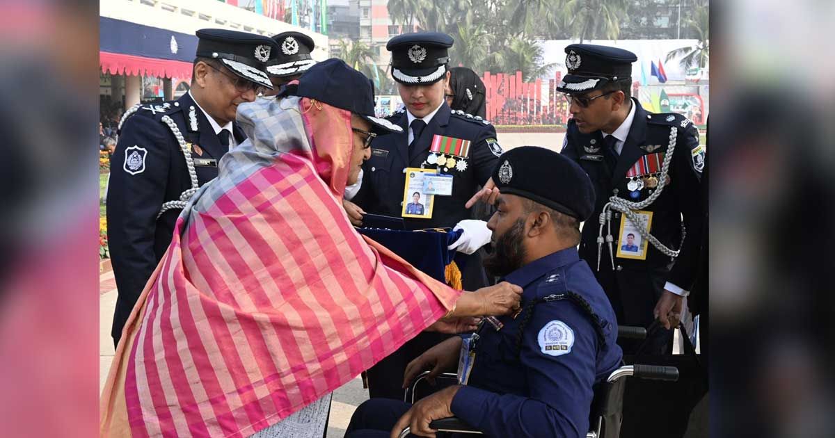 ২০১৩-র মতো সহিংসতা যেন আর না ঘটে, পুলিশকে প্রধানমন্ত্রী