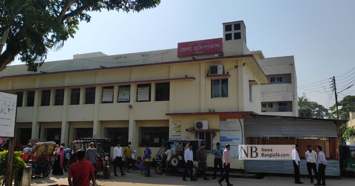 চার হাত চার পা নিয়ে শিশুর জন্ম