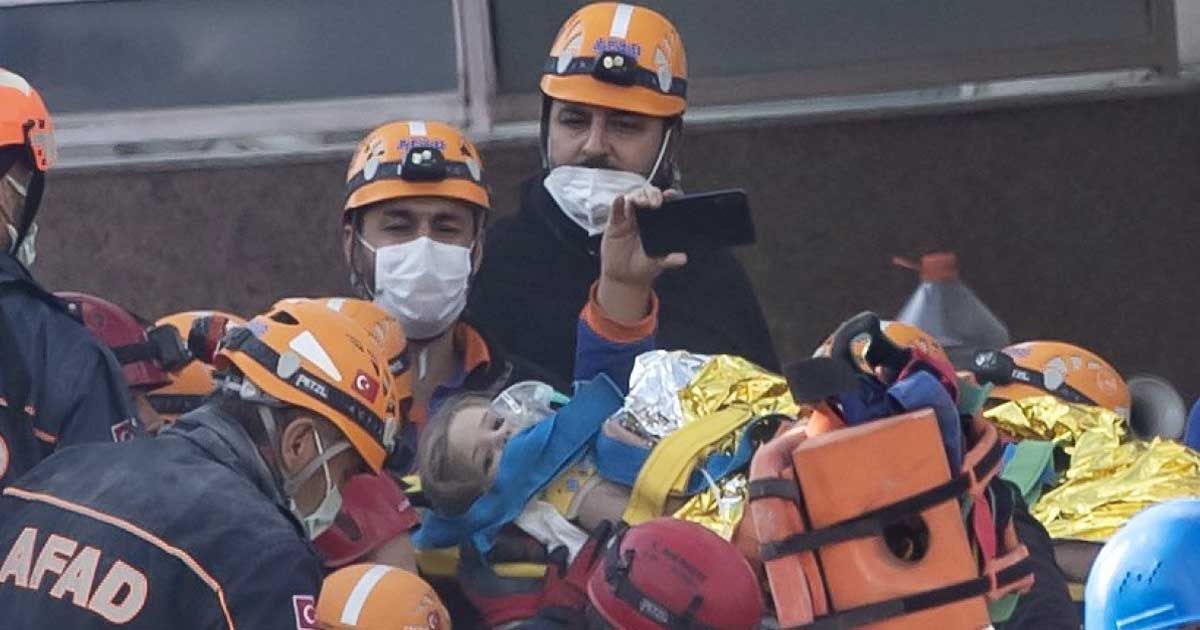 ৮৯-ঘণ্টা-পর-জীবিত-উদ্ধার-হওয়া-শিশুটি-চাইল-দুধ
