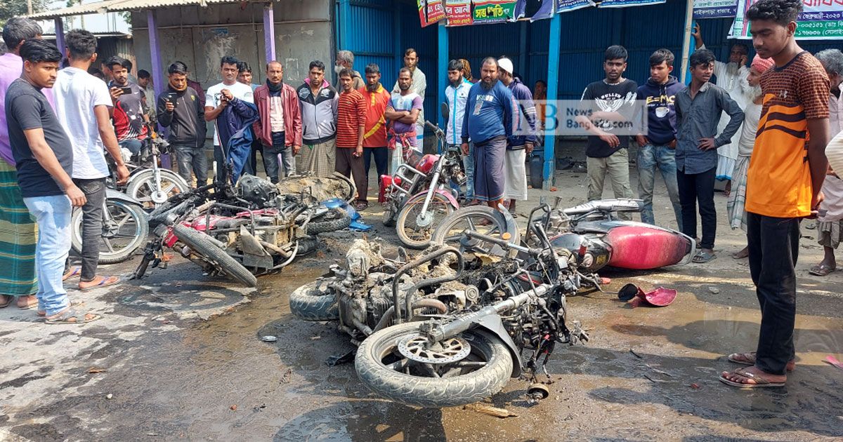 সিরাজগঞ্জে-আওয়ামী-লীগ-বিএনপির-সংঘর্ষ-১৩-বাইকে-আগুন