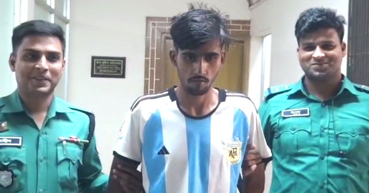 কৌশলে-নারীদের-ছবি-হাতিয়ে-যৌন-সম্পর্কের-জন্য-চাপ-দিতেন-ডেলিভারিম্যান-