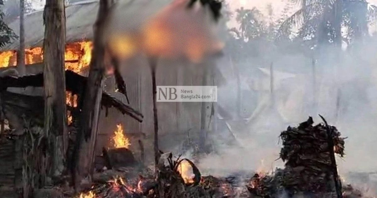 বৃদ্ধকে-কুপিয়ে-হত্যা-ক্ষোভে-২০-বাড়িতে-আগুন