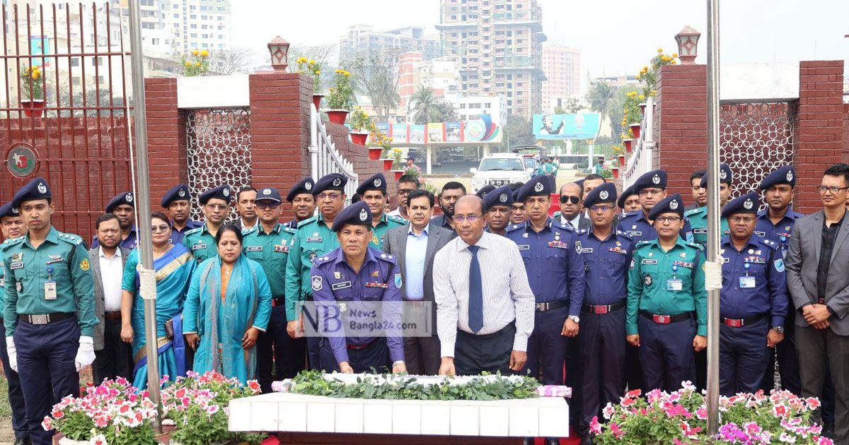 বঙ্গবন্ধুর প্রতি শ্রদ্ধা পুলিশ সার্ভিস অ্যাসোসিয়েশনের নতুন কমিটির