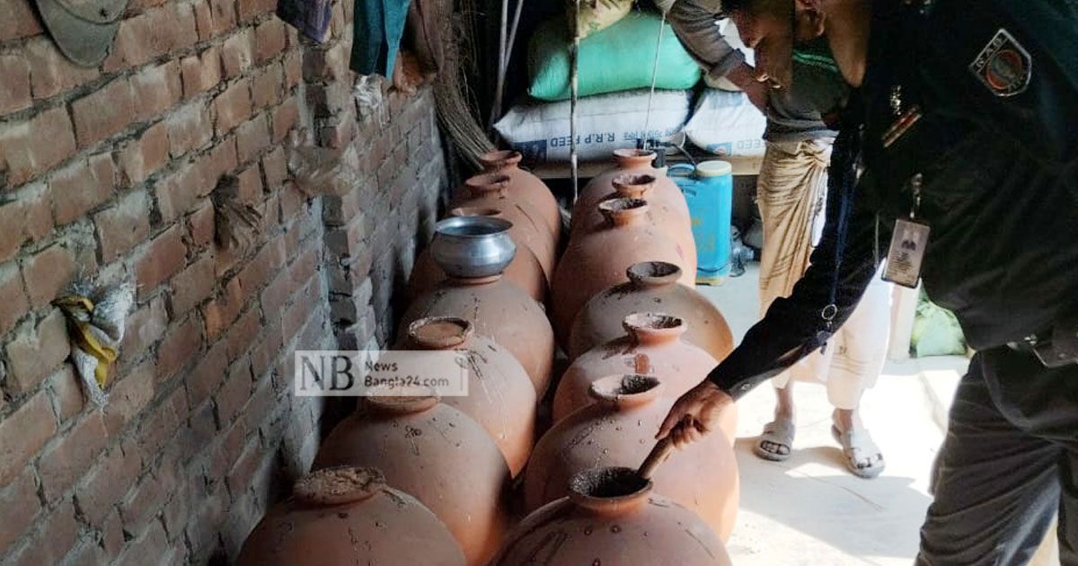 ১৫১ মণ ভেজাল গুড় ধ্বংস, পাঁচ ব্যবসায়ীকে জরিমানা