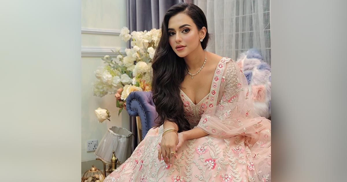 কঠিন সময় যাচ্ছে, দোয়া চাই: নুসরাত ফারিয়া